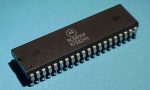 MC6800P MC68B00P DIP40(оригинал, демонтаж, царапины)