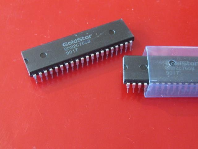GM82C765B DIP40